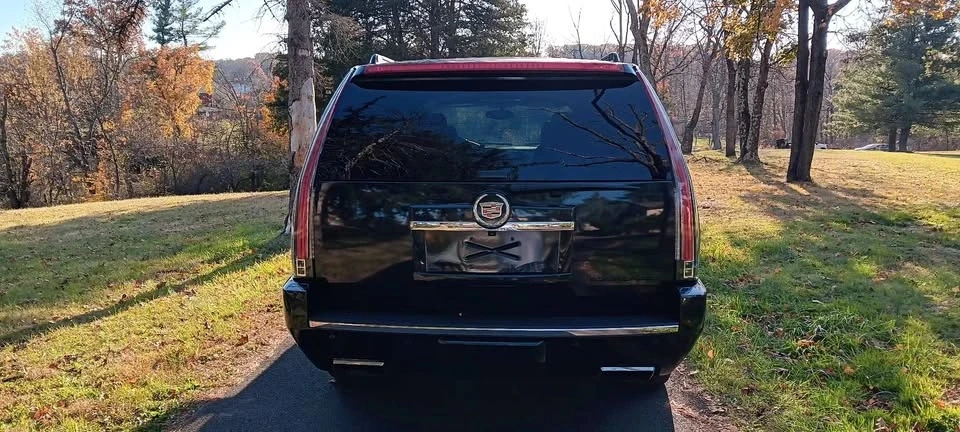 2013 Cadillac Escalade & EXT 3rd Gen - Image 5 of 13