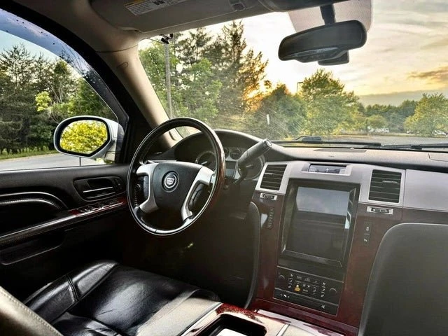 2013 Cadillac Escalade & EXT 3rd Gen - Image 20 of 20