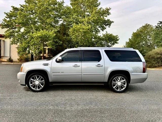 2013 Cadillac Escalade & EXT 3rd Gen - Image 3 of 20