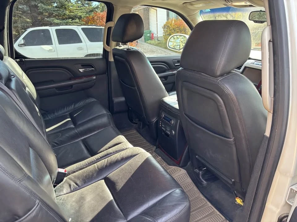 2013 Cadillac Escalade & EXT 3rd Gen - Image 9 of 12
