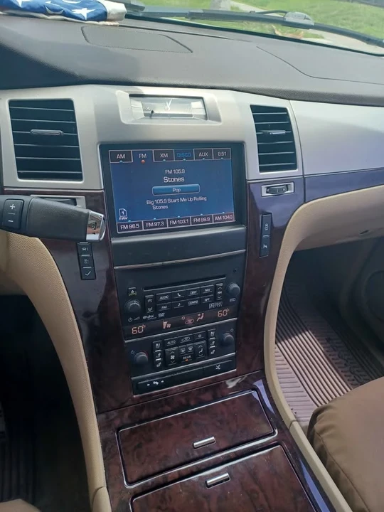 2013 Cadillac Escalade & EXT 3rd Gen - Image 6 of 7