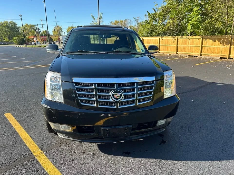 2013 Cadillac Escalade & EXT 3rd Gen - Image 4 of 10