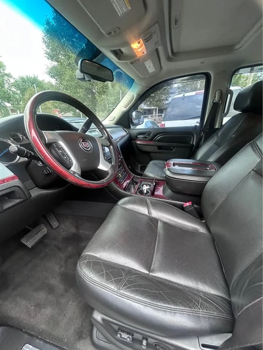 2013 Cadillac Escalade & EXT 3rd Gen - Image 5 of 6
