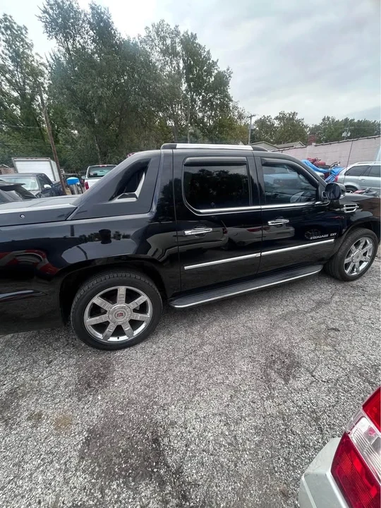 2013 Cadillac Escalade & EXT 3rd Gen - Image 6 of 6