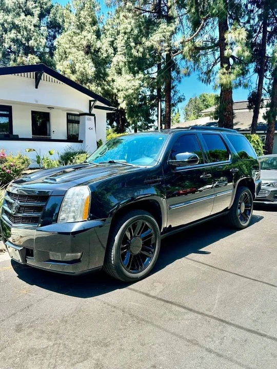 2013 Cadillac Escalade & EXT 3rd Gen - Image 3 of 7