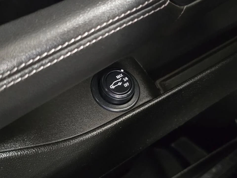 2013 Cadillac SRX - Image 15 of 20