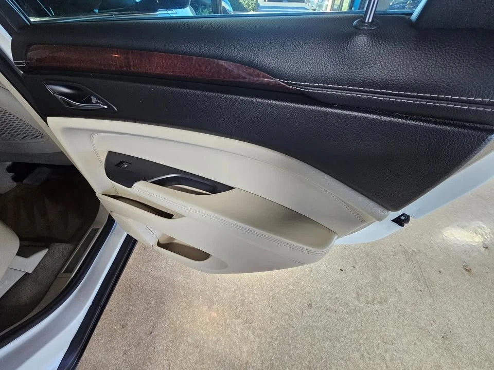 2013 Cadillac SRX - Image 15 of 20