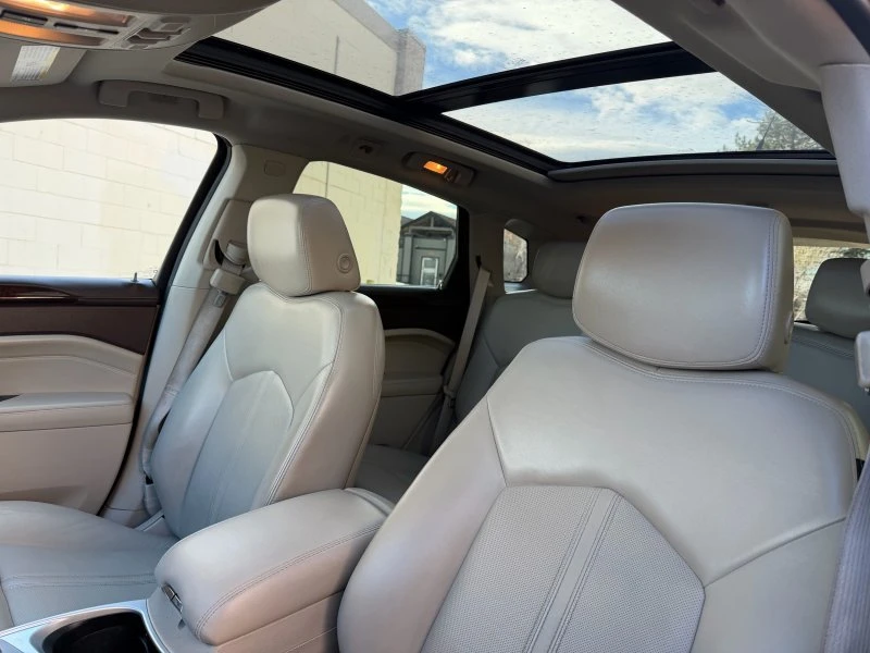 2013 Cadillac SRX - Image 11 of 20