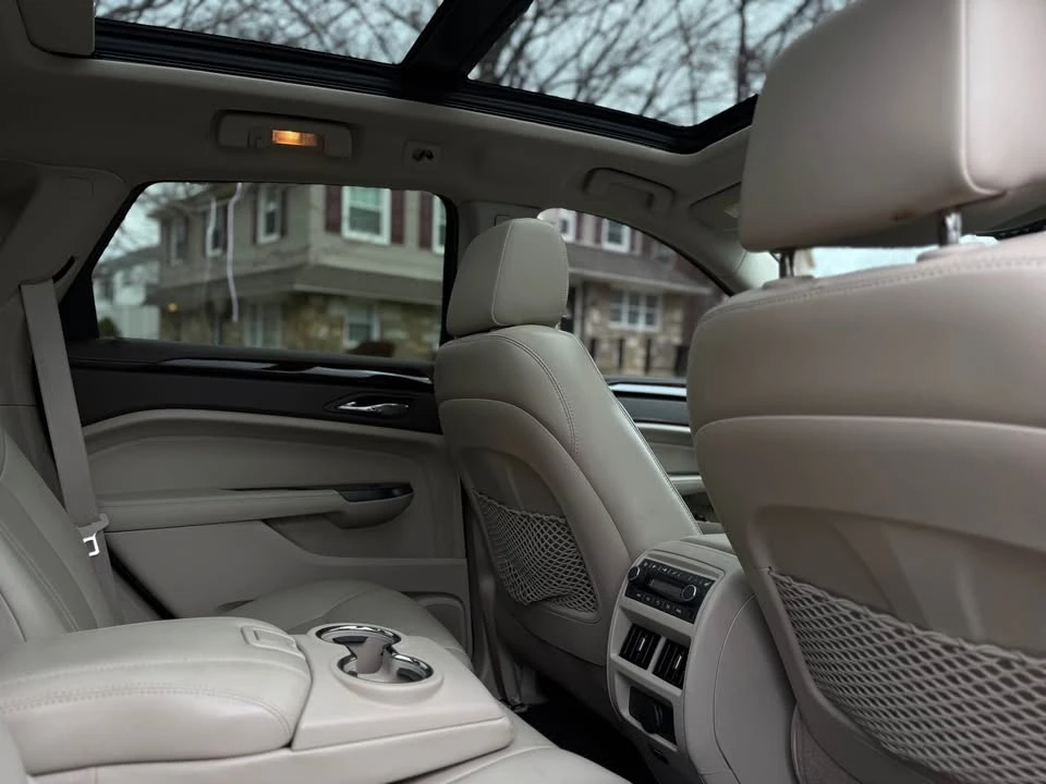 2013 Cadillac SRX - Image 9 of 16