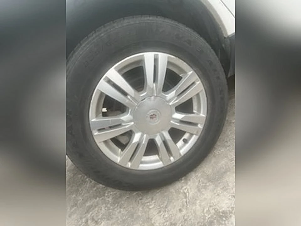2013 Cadillac SRX - Image 8 of 11