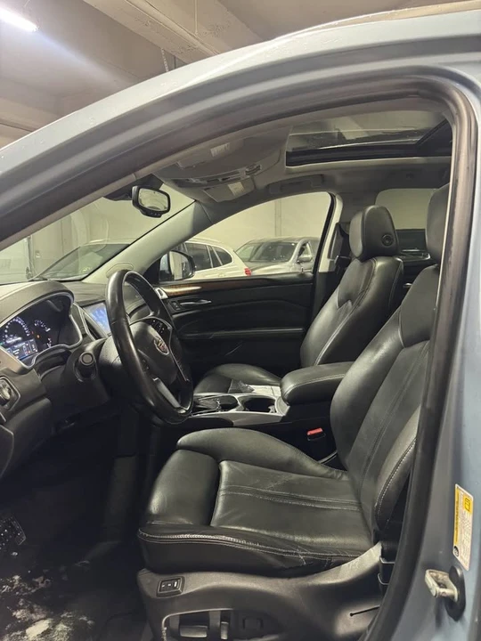 2013 Cadillac SRX - Image 9 of 14