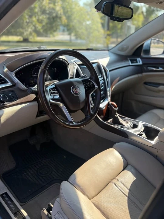 2013 Cadillac STS - Image 5 of 10