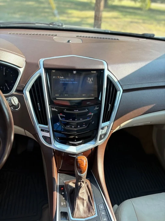 2013 Cadillac STS - Image 9 of 10