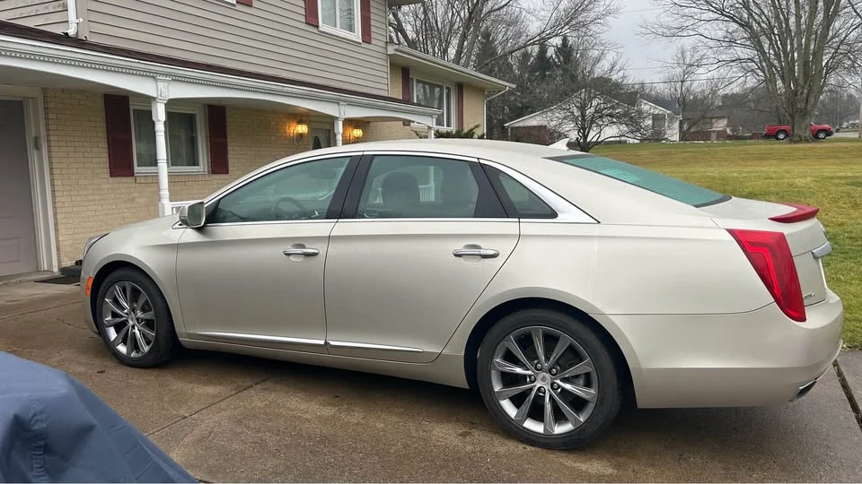 2013 Cadillac XTS - Image 2 of 10