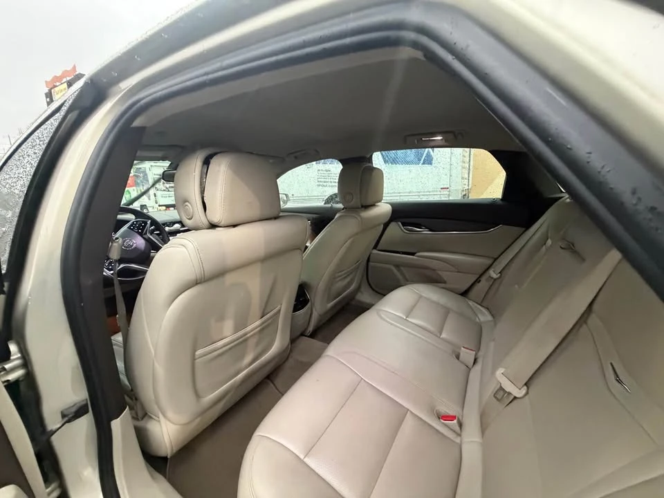 2013 Cadillac XTS - Image 10 of 11