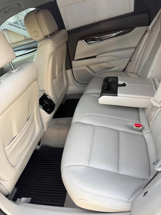 2013 Cadillac XTS - Image 6 of 9