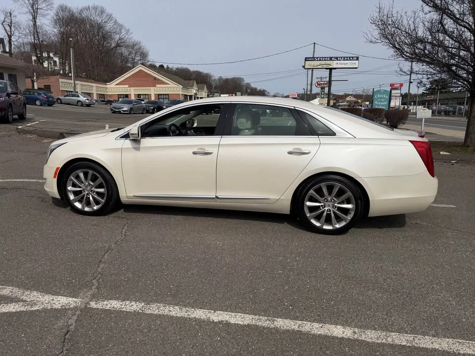2013 Cadillac XTS - Image 2 of 15