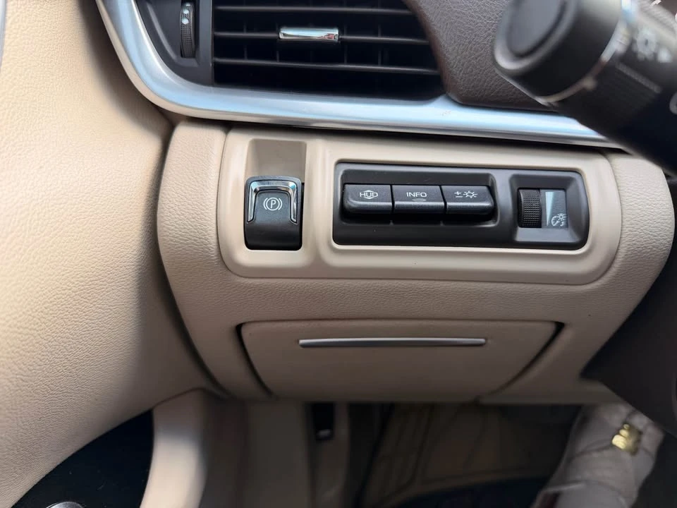 2013 Cadillac XTS - Image 11 of 12