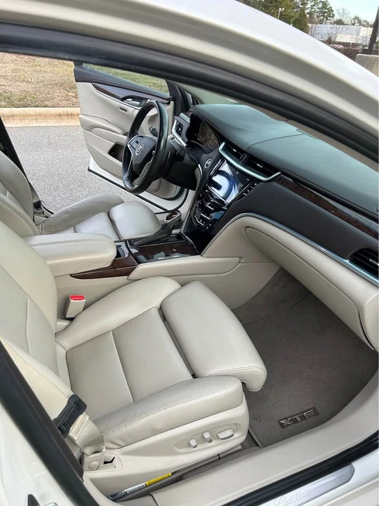 2013 Cadillac XTS - Image 10 of 13