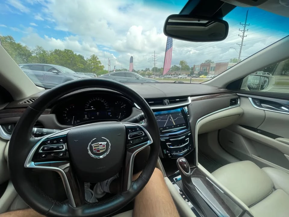 2013 Cadillac XTS - Image 10 of 17