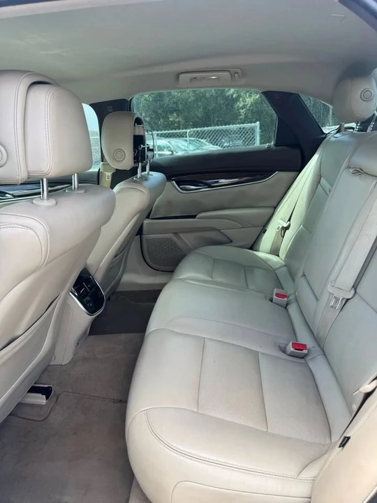 2013 Cadillac XTS - Image 10 of 18