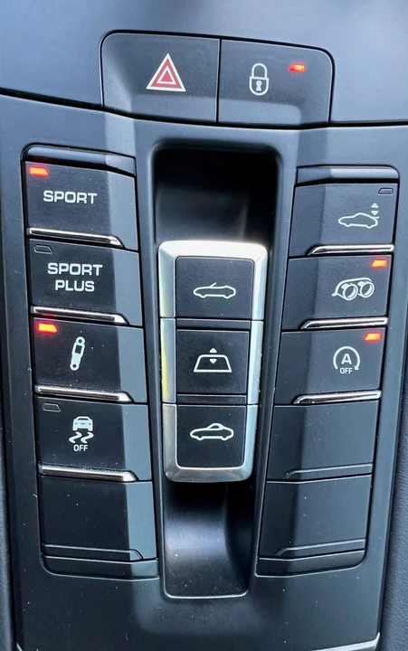 2013 Porsche 991 Carrera S - Image 22 of 26