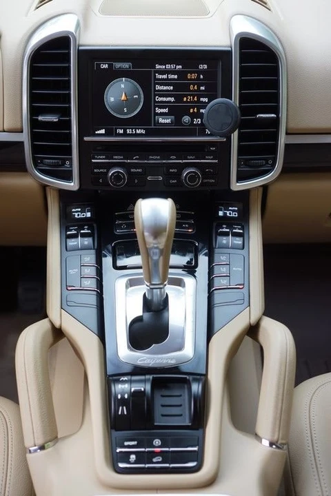 2013 Porsche 958 Cayenne - Image 14 of 16
