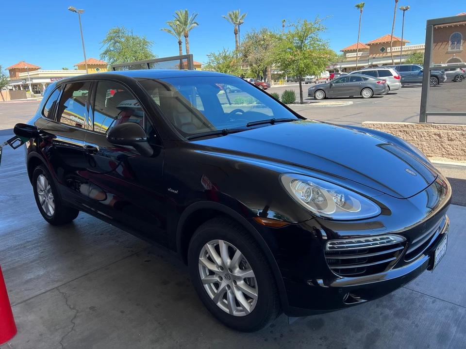 2013 Porsche 958 Cayenne Diesel - Image 2 of 2