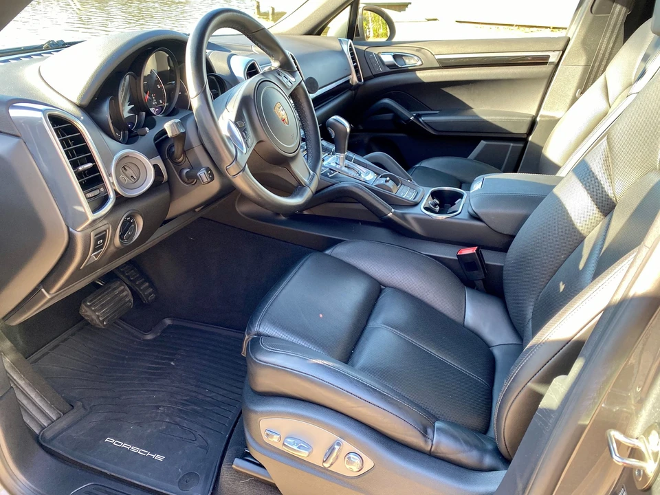 2013 Porsche 958 Cayenne Diesel - Image 7 of 15