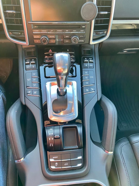 2013 Porsche 958 Cayenne Diesel - Image 15 of 15