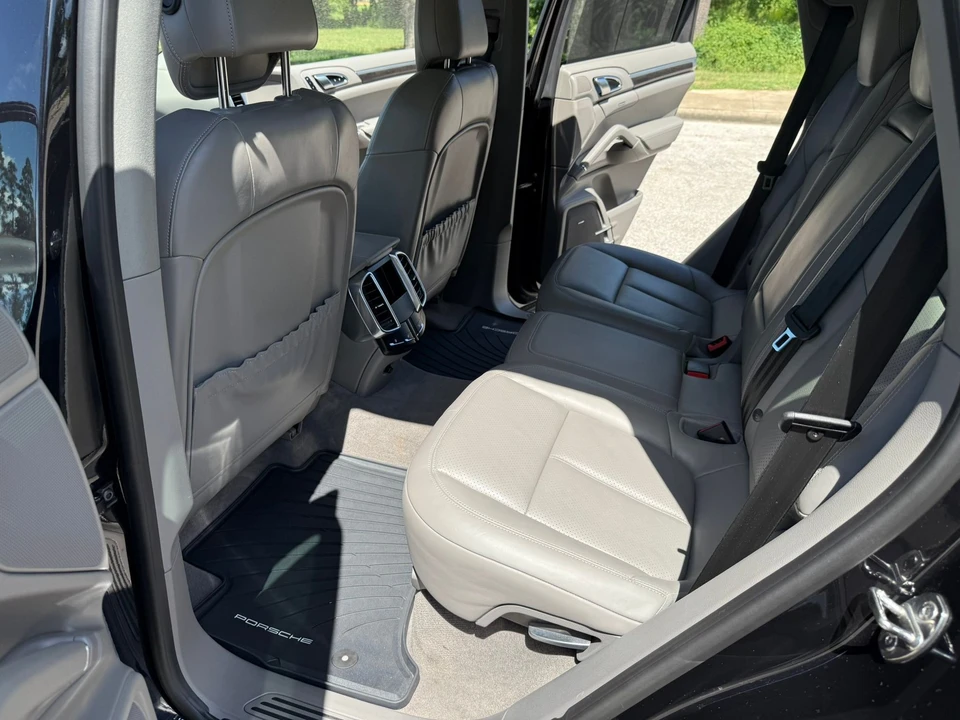 2013 Porsche 958 Cayenne Diesel - Image 19 of 29