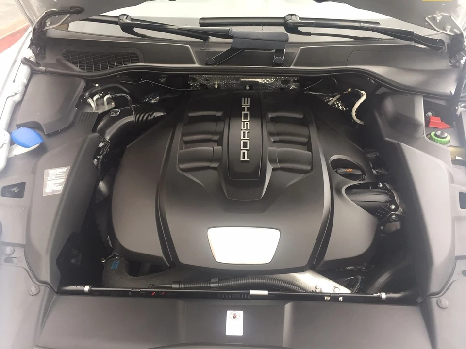 2013 Porsche 958 Cayenne Diesel - Image 6 of 6