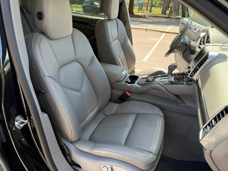2013 Porsche 958 Cayenne Diesel - Image 14 of 30