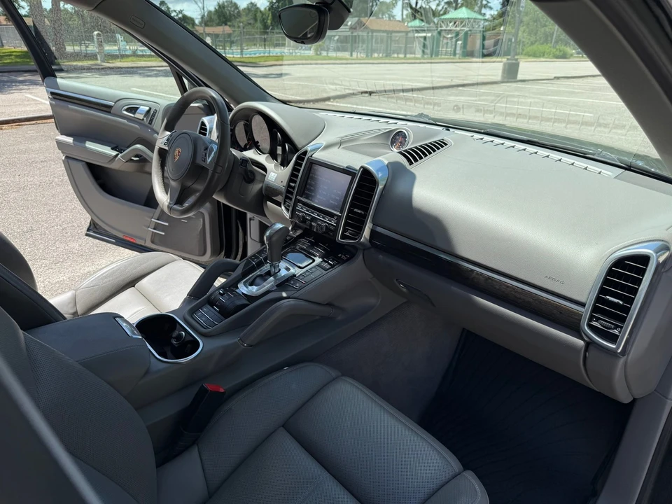 2013 Porsche 958 Cayenne Diesel - Image 15 of 30