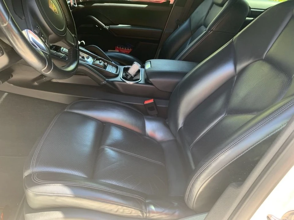 2013 Porsche 958 Cayenne Diesel - Image 2 of 7