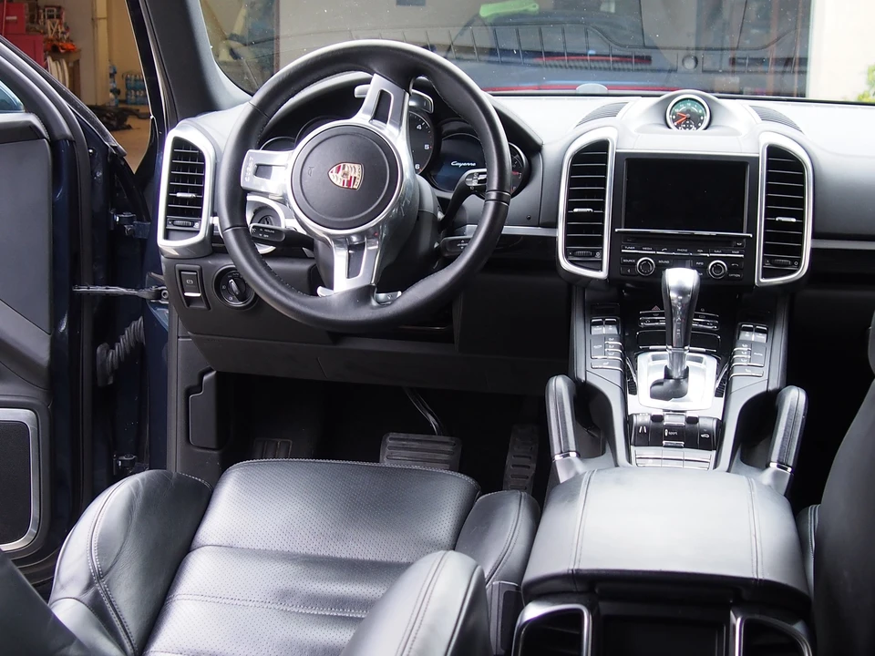 2013 Porsche 958 Cayenne Diesel - Image 4 of 7