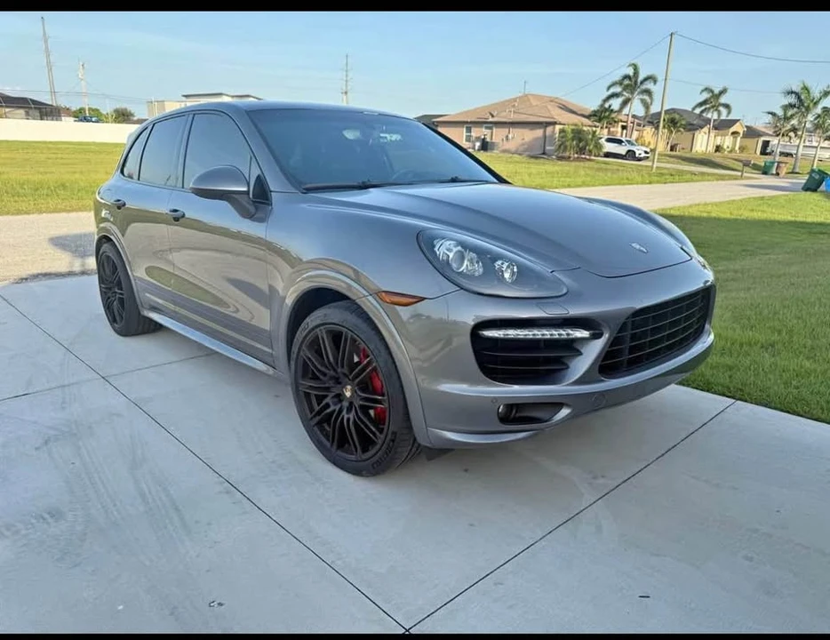 2013 Porsche 958 Cayenne GTS - Image 10 of 10