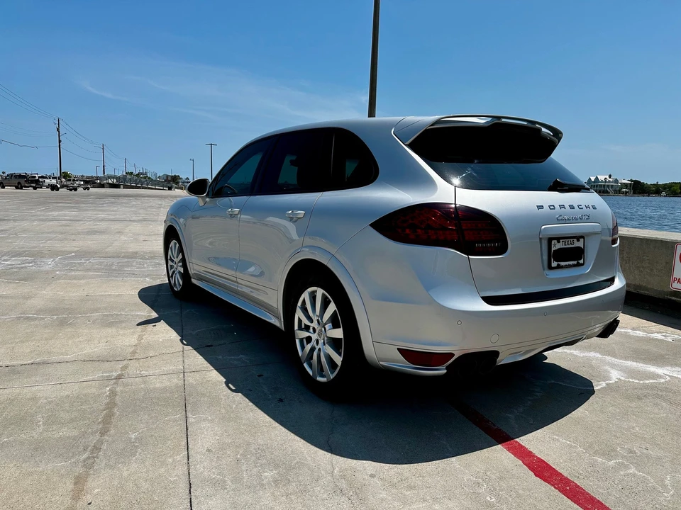 2013 Porsche 958 Cayenne GTS - Image 19 of 31