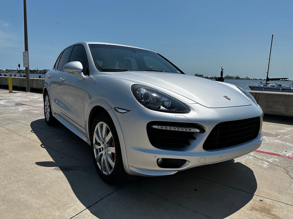 2013 Porsche 958 Cayenne GTS - Image 2 of 31