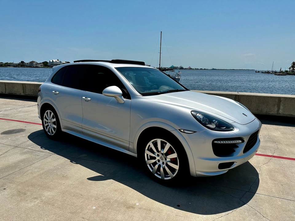 2013 Porsche 958 Cayenne GTS - Image 13 of 31