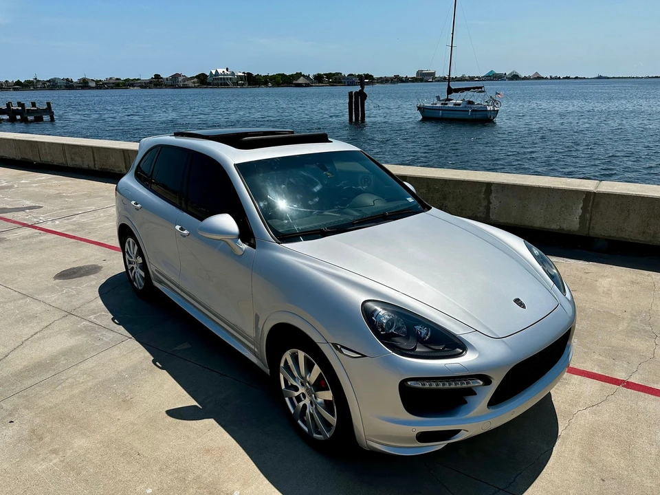 2013 Porsche 958 Cayenne GTS - Image 14 of 31