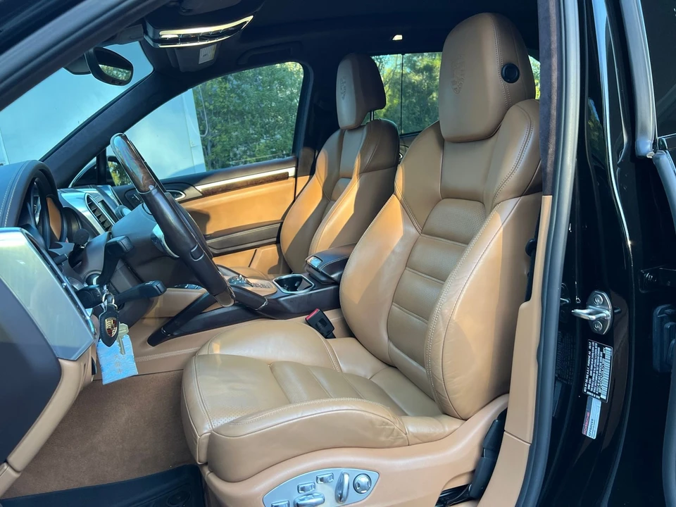 2013 Porsche 958 Cayenne GTS - Image 7 of 21