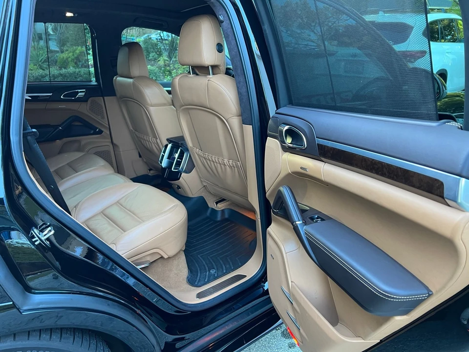 2013 Porsche 958 Cayenne GTS - Image 11 of 21