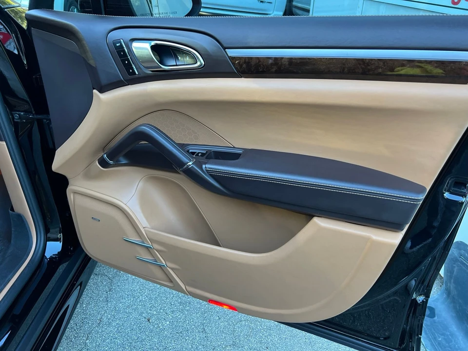 2013 Porsche 958 Cayenne GTS - Image 15 of 21