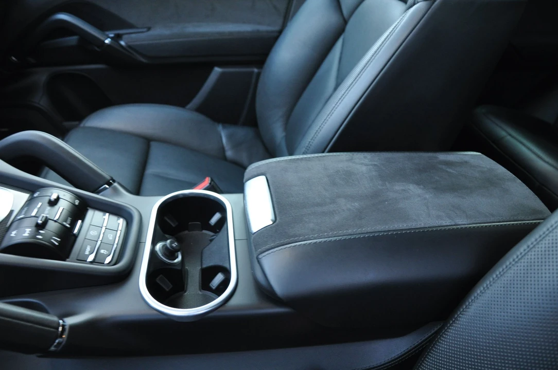 2013 Porsche 958 Cayenne GTS - Image 25 of 31