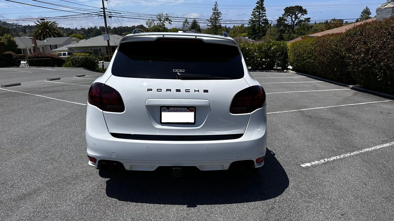 2013 Porsche 958 Cayenne GTS - Image 3 of 12