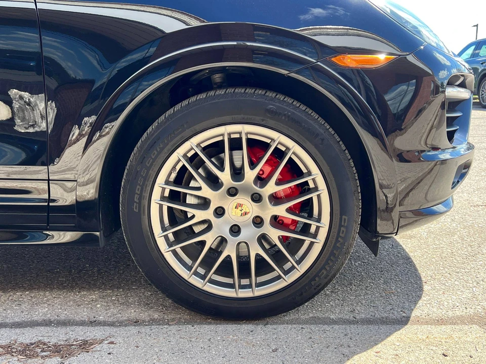 2013 Porsche 958 Cayenne GTS - Image 16 of 31