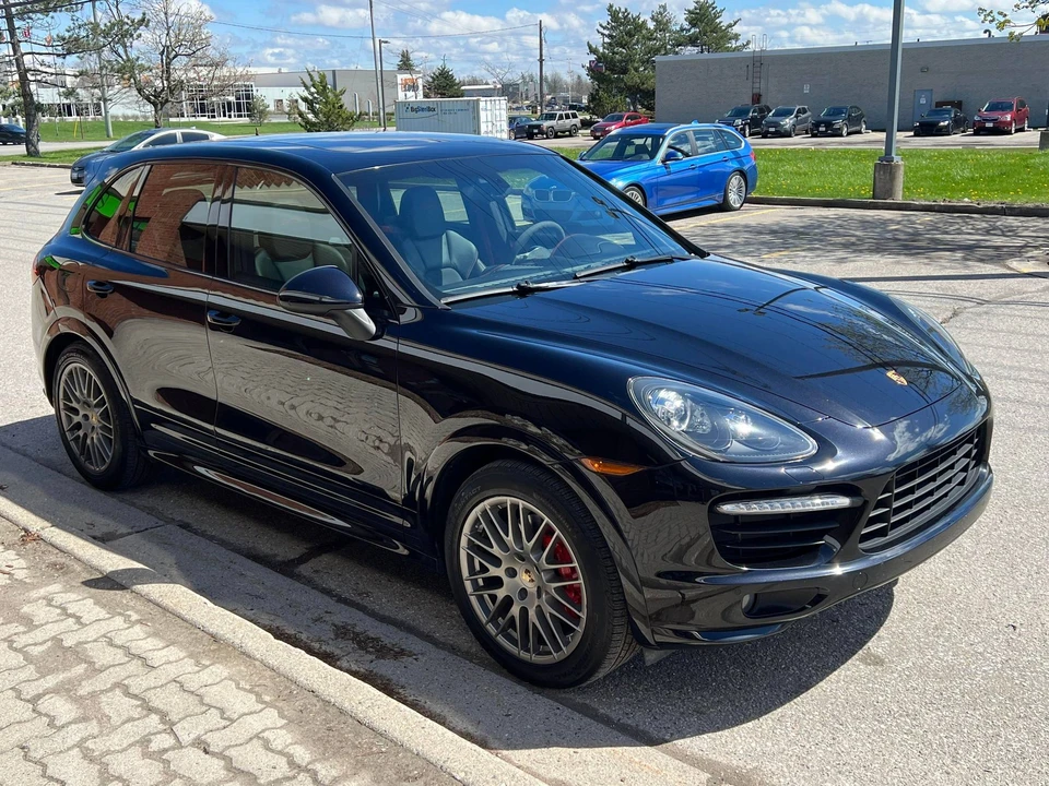 2013 Porsche 958 Cayenne GTS - Image 10 of 31