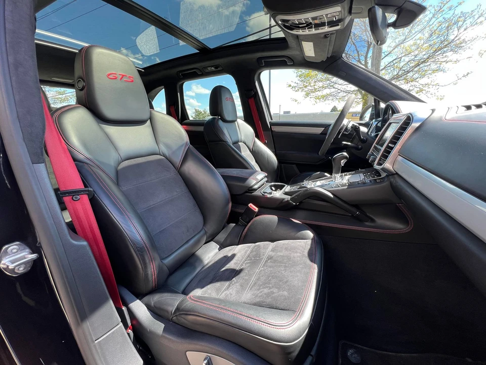 2013 Porsche 958 Cayenne GTS - Image 2 of 31