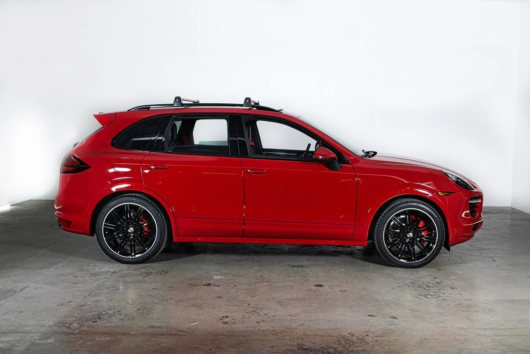 2013 Porsche 958 Cayenne GTS - Image 4 of 20